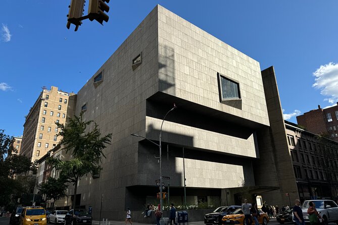 New York Upper East Side Art and Architecture Tour - Why the Upper East Side Works Best With a Guide