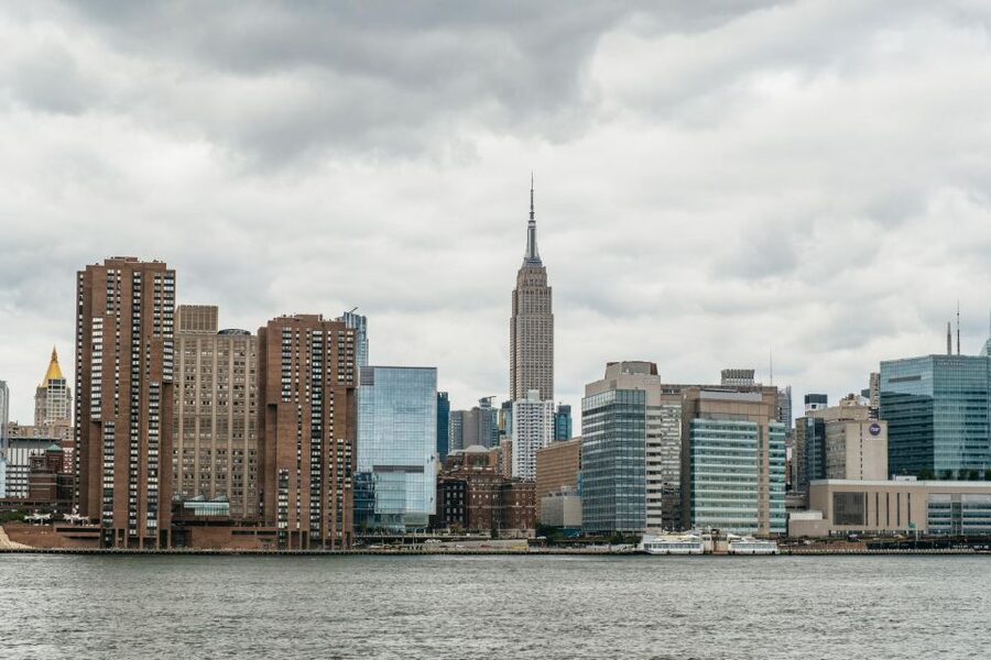 NYC: Around Manhattan Official NYC Architecture Cruise - What the $113 price really buys you
