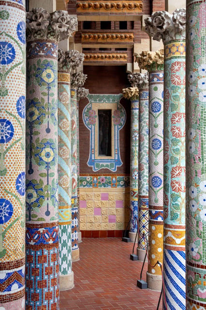 Palau de la Música & Sant Pau Modernist Site - How Sant Pau changes the scale