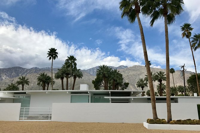 Palm Springs Modernism Architecture & History Bike Tour - Canyon View Estates and a recognizable film location