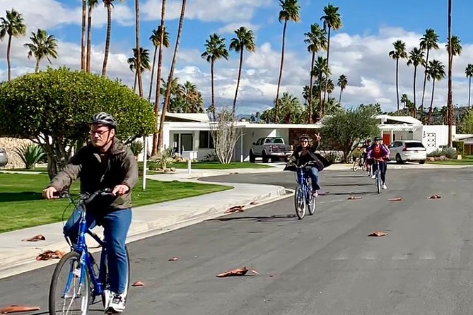 Palm Springs Modernism Architecture & History Bike Tour - Brennan’s guiding style makes the difference