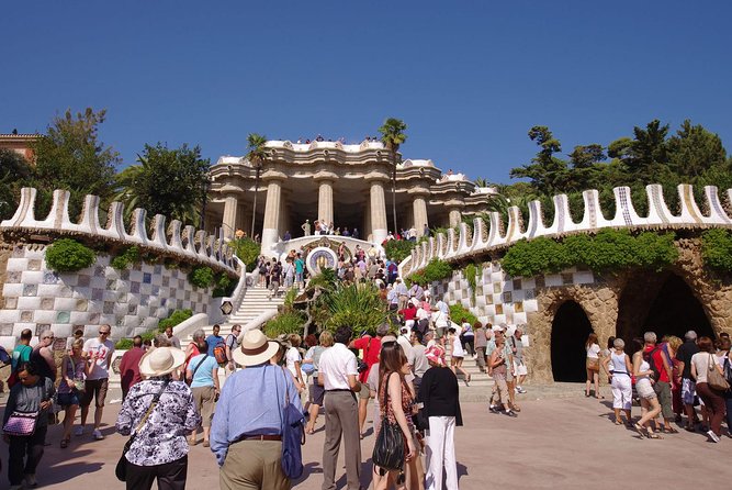 Park Guell and Sagrada Familia Private Tour - Timing, meeting point, and practical details