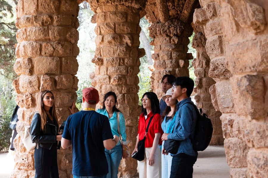 Park Güell & Sagrada Familia Tour - Why this Gaudí pairing works so well