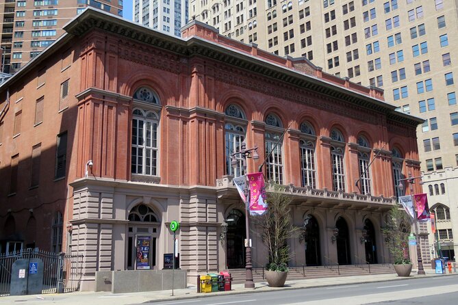 Philadelphia Architecture: Discover Every American Style on a GPS Audio Tour - Using the VoiceMap format well