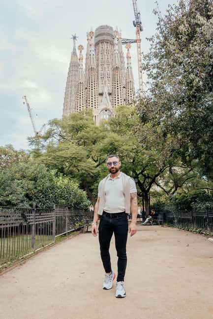 PHOTOSHOOT Sagrada Familia (Quiky Version) - What you receive for the $23 price
