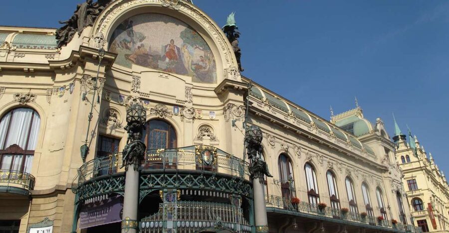 Prague: Private Cubism & Art Nouveau Walking Tour - Key points to know before booking