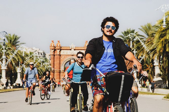 Private Barcelona Bike Tour, Gaudi's Art and Medieval Districts with Local Guide - Why a private e-bike is a smart way to see Barcelona