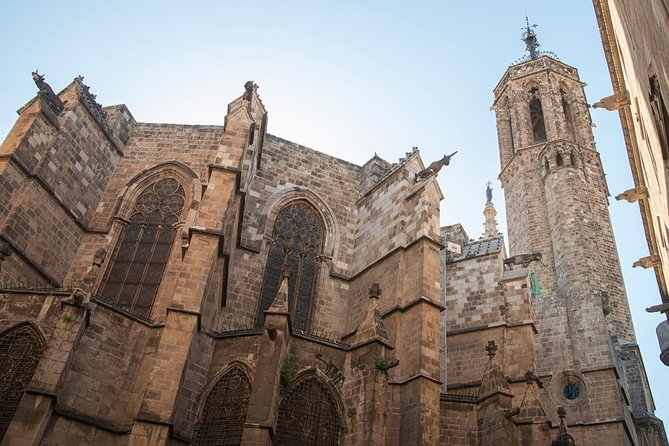 Private Barcelona Old Town and Gothic Quarter Walking Tour - Las Ramblas and La Boqueria