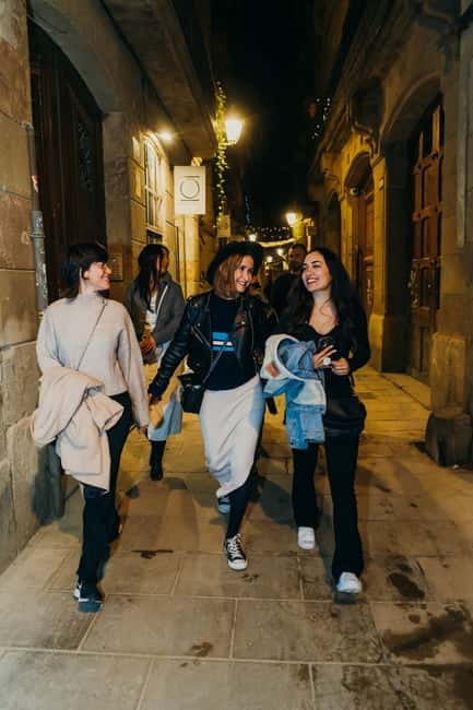 Private Barcelona Walk: Roman Roots & Gothic Gems in 2 Hours - Barcelona Cathedral, La Casa de l’Ardiaca, and Carrer del Bisbe
