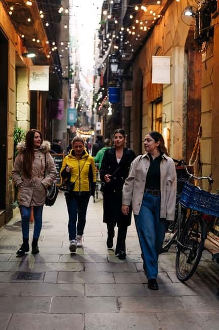 Private Barcelona Walk: Roman Roots & Gothic Gems in 2 Hours - Els Quatre Gats and the city’s creative side