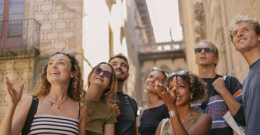 Private Barcelona Walk: Roman Roots & Gothic Quarter Gems - The Kiss of Freedom and Barcelona Cathedral