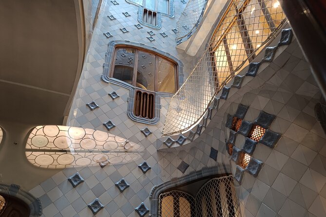Private First Access Casa Batlló Experience With Breakfast - Better photos before the public arrives