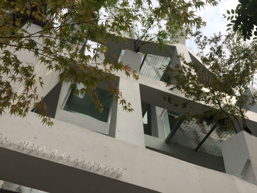 Private Harajuku Omotesando Architecture Tour - The back streets reveal another Harajuku