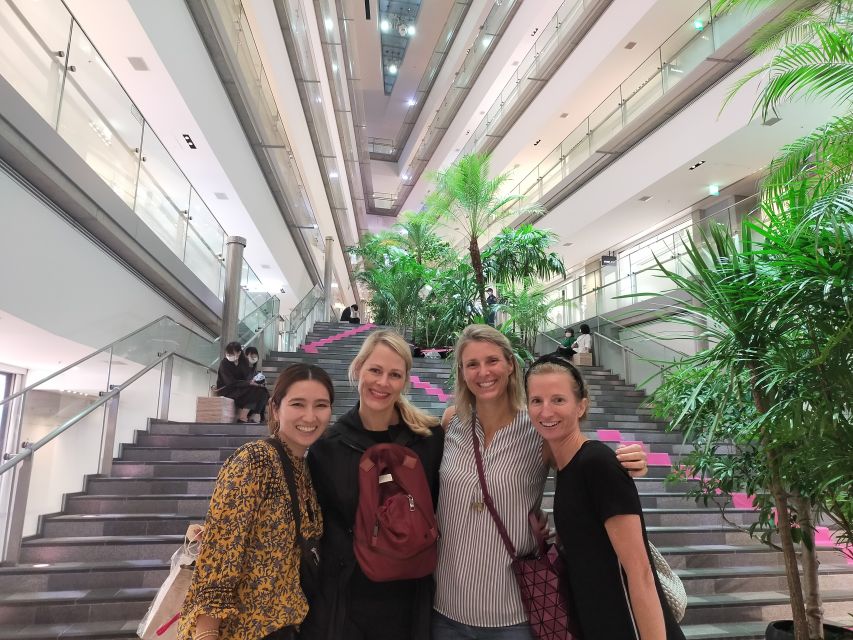 Private Harajuku Omotesando Architecture Tour - Daylight or night: choosing the better time