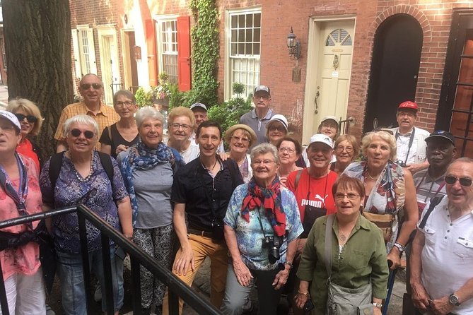 Private Philadelphia French/English Historical and Architectural Walking Tour - Washington Square, murals, and overlooked corners