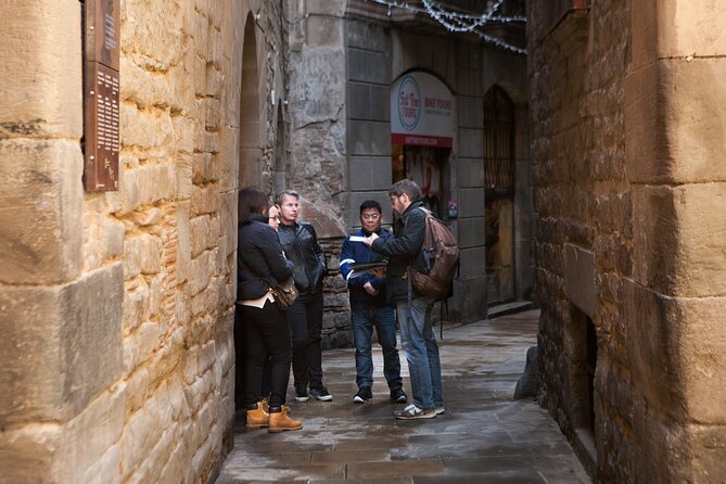 Private Religious Tour: Sagrada Familia, Romans & Jewish Quarter - The Temple of Augustus and the Roman city beneath you