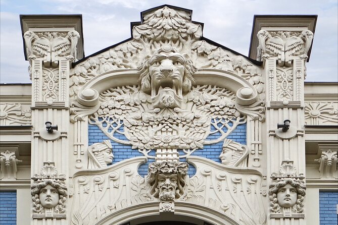 Private Riga Art Nouveau Tour - What the private format adds