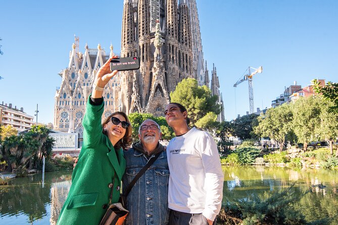 Private Sagrada Familia Guided Tour with Skip the Line Ticket - Inside the basilica, light and height take over