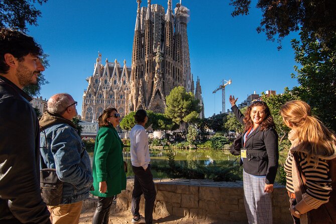 Private Sagrada Familia Guided Tour with Skip the Line Ticket - Who will enjoy this visit most?