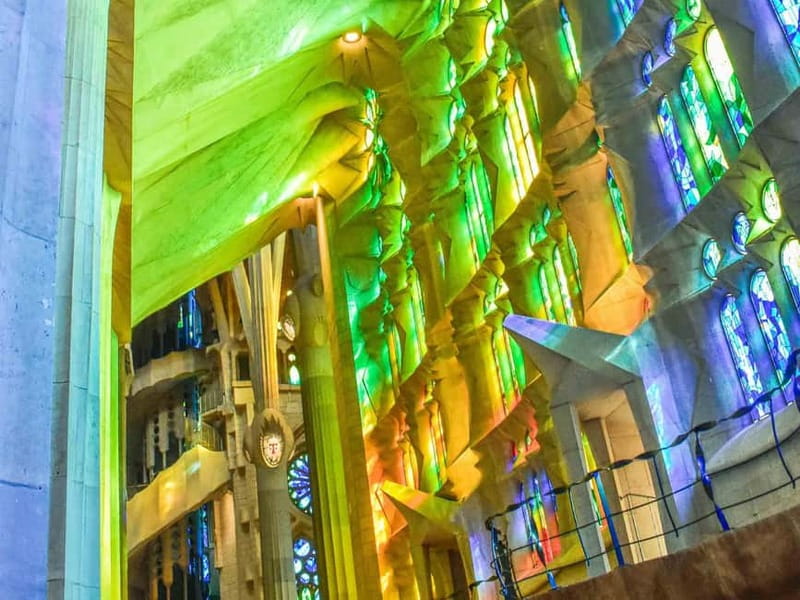 Private Tour in Barcelona Sagrada Familia with Tickets - What the $306 price really buys you