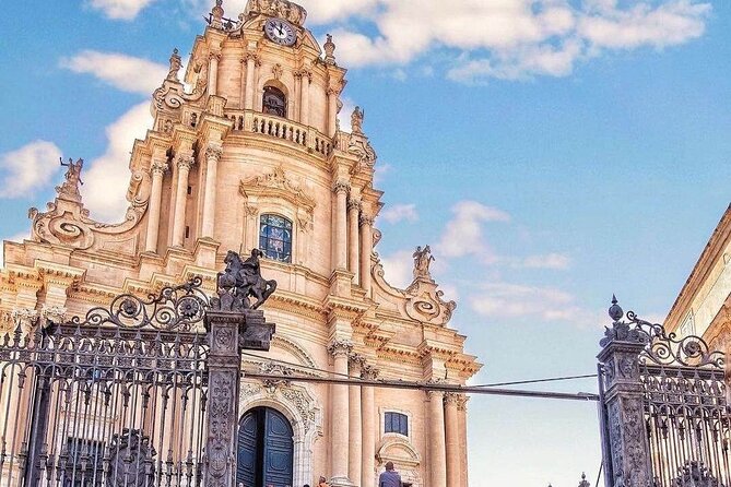 Private Tour of the Baroque Cities Eastern Sicily DA Catania - Who should book this Baroque towns tour?