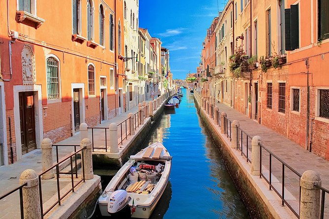 Private Tour: Venice Art and Architecture Walking Tour - Santa Maria dei Miracoli and a quieter campo