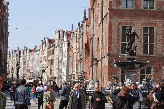 Private Walking Tour of Old Gdańsk with an architect-guide - Green Gate and the city’s grand public center