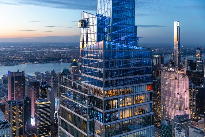 Race to the Sky: NYC Architecture Tour With SUMMIT One Ticket - Key points at a glance
