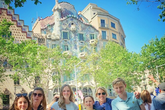 Ramblas, Old Town, Gothic and Gaudi Architecture Walking Tour - Gothic Quarter lanes and Barcelona Cathedral