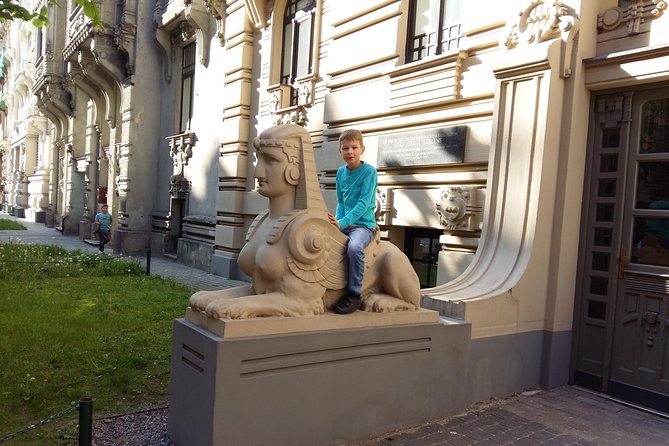 Riga Art Nouveau walking tour - The main concern: minimum numbers and communication
