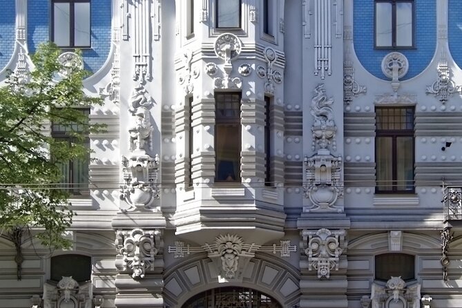 Riga's Architecture: A self-guided audio tour of the city's art nouveau history - Alberta 13 and the final sequence of facades