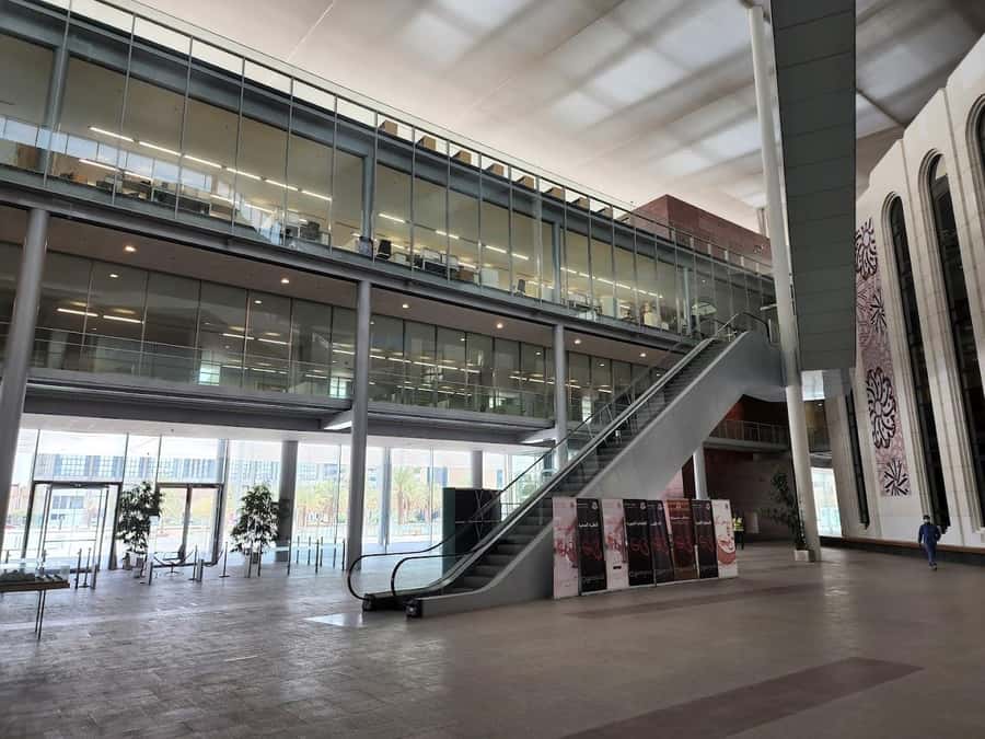 Riyadh: King Fahad National Library Guided Tour - Why this Riyadh library deserves two hours