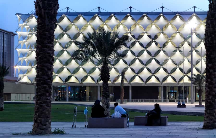 Riyadh: King Fahad National Library Guided Tour - The steel-and-glass dome