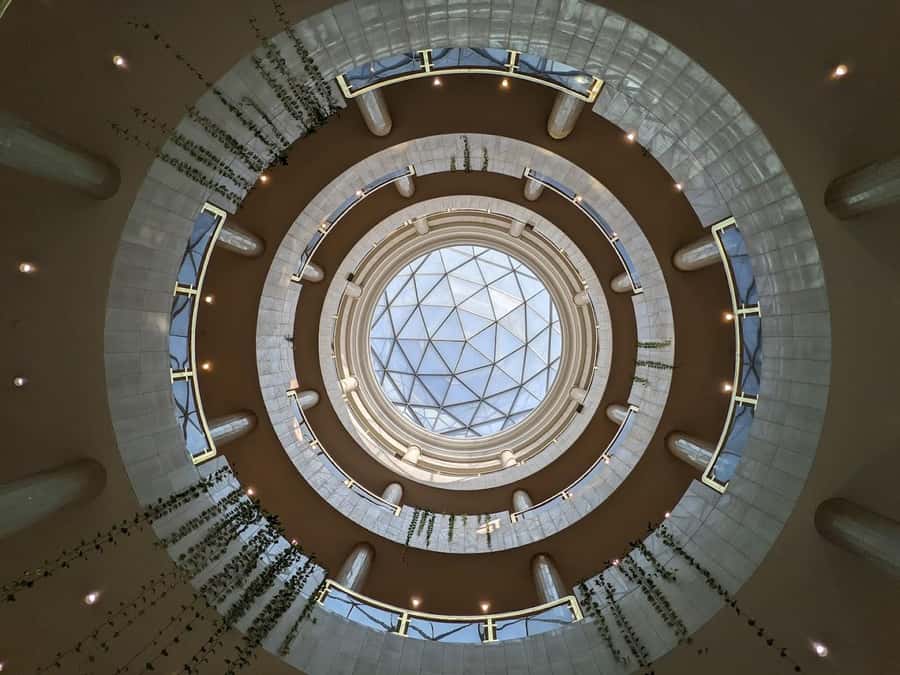 Riyadh: King Fahad National Library Guided Tour - Inside a collection of 2.5 million sources