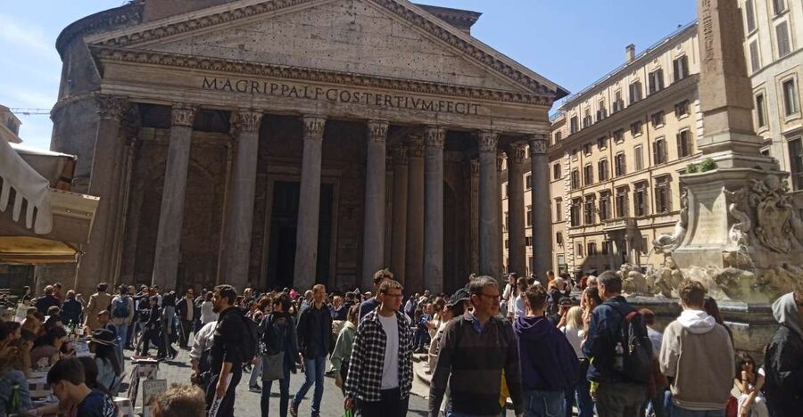 Rome: Renaissance & Baroque Walking Tour - Farnese Palace and the first look at Renaissance Rome