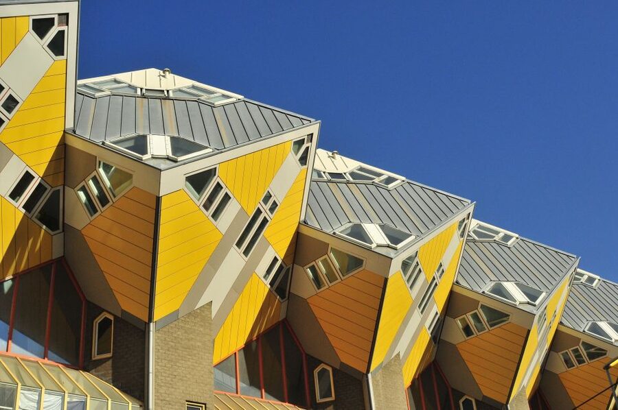 Rotterdam: Architectural Highlights Guided Walking Tour - Meeting beneath the clock at Rotterdam Centraal