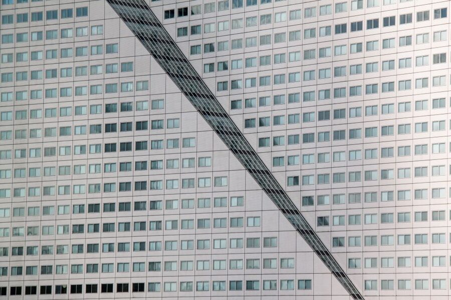 Rotterdam: Architectural Highlights Guided Walking Tour - Laurenskerk and the memory of wartime Rotterdam