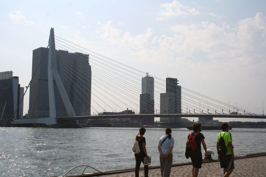 Rotterdam: Architectural Highlights Guided Walking Tour - Who should book this walk?