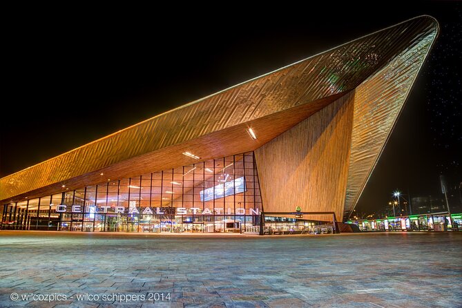 Rotterdam Must Do Tour: Highlights, History, WW2 and Architecture - Starting at Centraal Station and the Groot Handelsgebouw