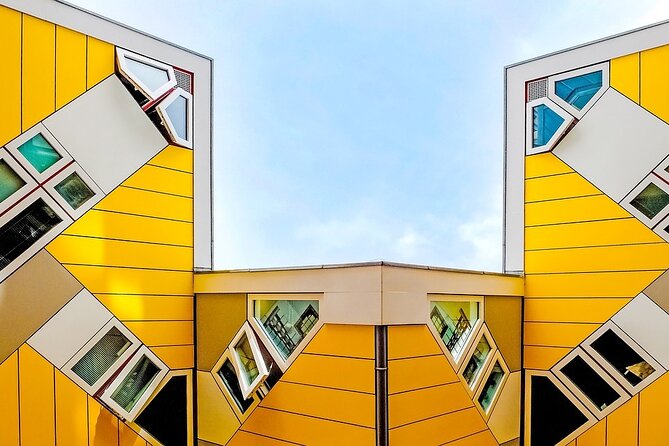 Rotterdam Must Do Tour: Highlights, History, WW2 and Architecture - The Nieuwe Delftse Poort and the city’s lost gates
