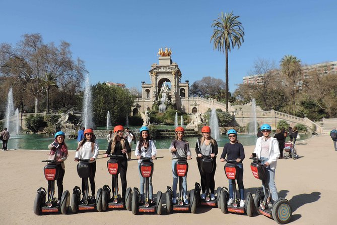 Sagrada Familia - 2H Segway Tour - Fifteen Minutes at the Monumental Fountain