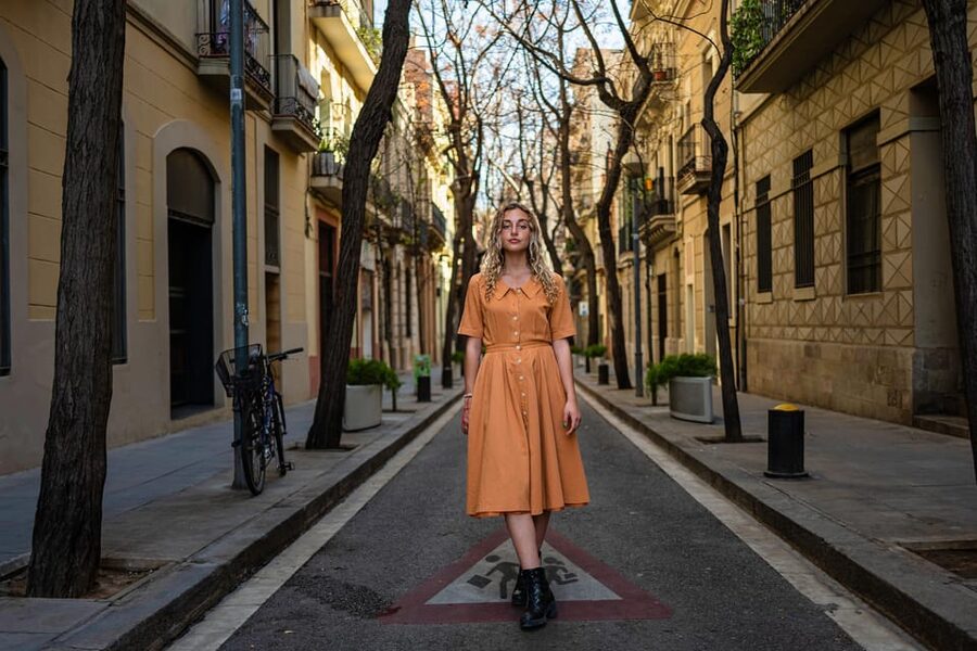 Sagrada Familia cinematic photoshoot - From city streets to a less obvious Barcelona setting
