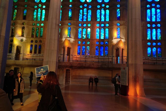 Sagrada Familia English Guided Tour & Optional Tower Access - Who will get the most from this tour?