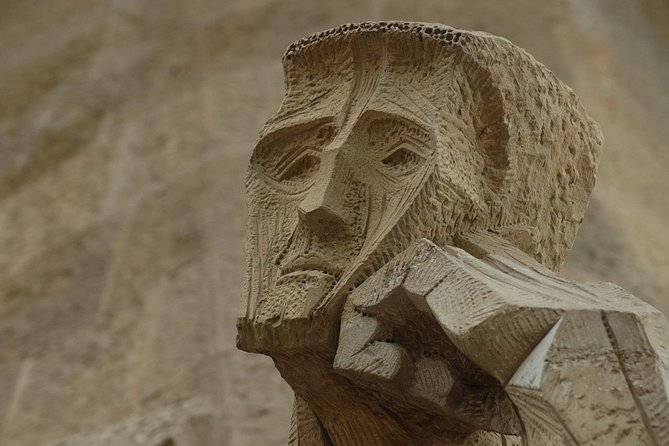 Sagrada Familia Evening Private Tour with Expert Guide - The biggest practical risk: coordination