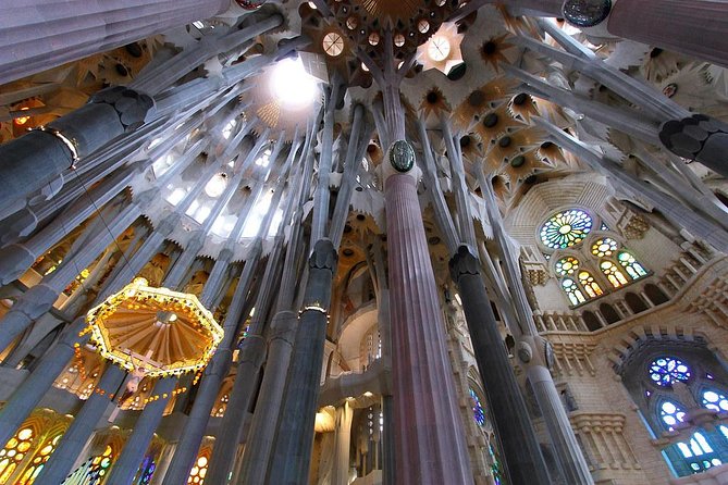 Sagrada Familia Evening Private Tour with Expert Guide - Who will enjoy this Sagrada Familia tour