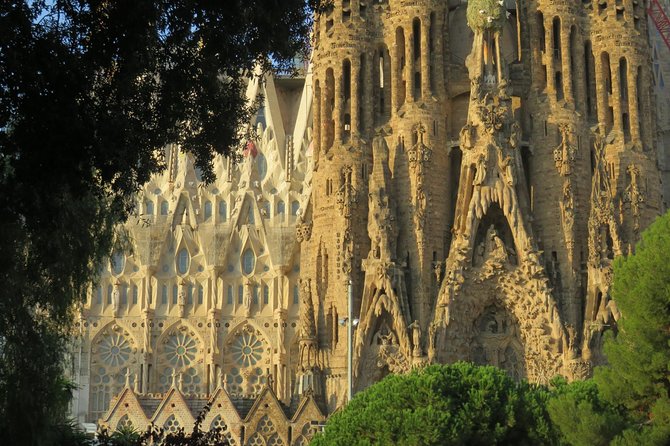 Sagrada Familia Exterior Free Tour: Stories, Secrets & Symbolism - Why an exterior-only Sagrada Familia tour makes sense
