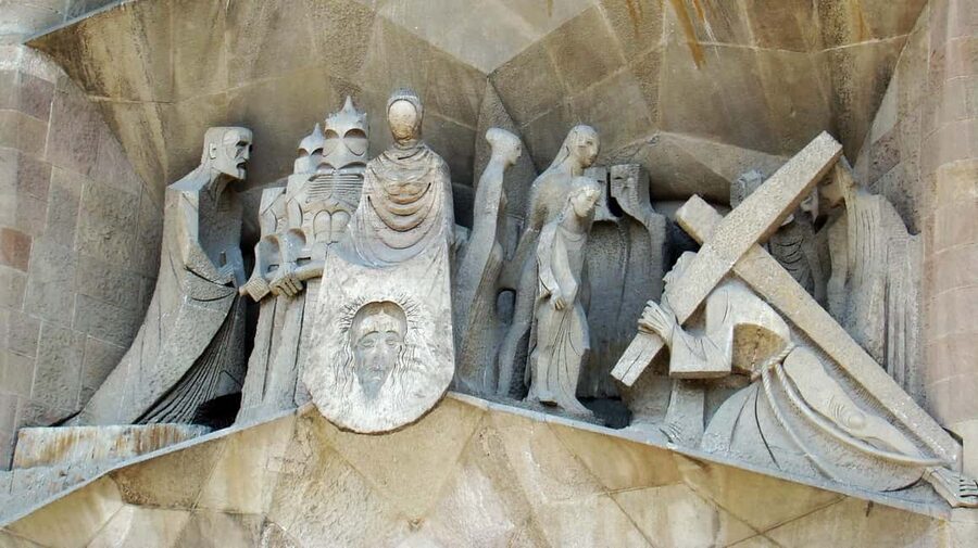 Sagrada Familia Exterior: The Secrets of the Facades - Is $17 good value for one hour?