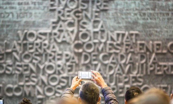 Sagrada Familia Fast Track Guided Tour - Dress rules and practical preparation