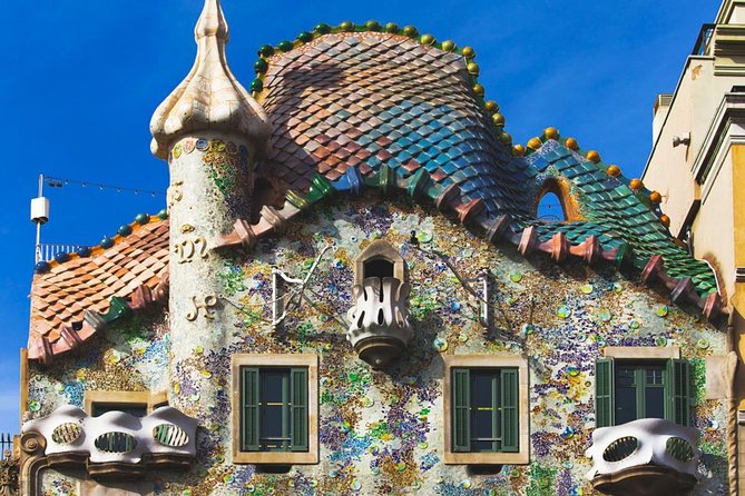 Sagrada Familia & Gaudi Tour Private or Small Group with Tickets - Palau de la Música Catalana: Modernisme in performance