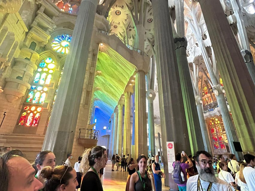 Sagrada Familia Guided Tour with Skip-the-Line Entry Ticket - Key points to know before you book